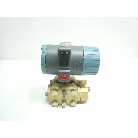 Foxboro 0-30IN-H2O 12.5-65V-DC DIFFERENTIAL PRESSURE TRANSMITTER 823DP-I3K1NL2-C